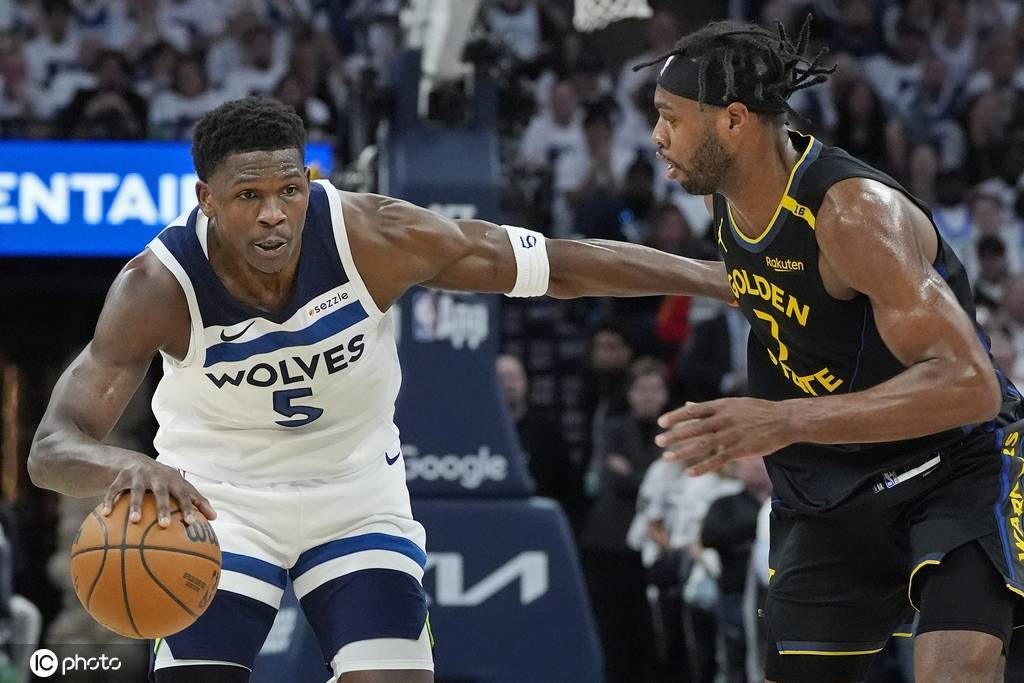 G1半场：森林狼全队三分15中0 追梦一人6中4